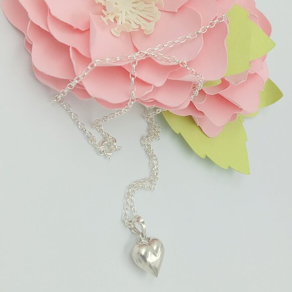 Vintage Puff Heart Charm Necklace - Picture 3 of 12